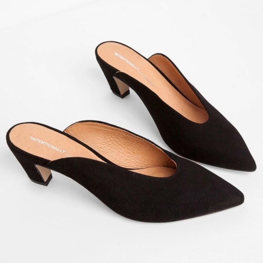 Modern Chic pointed PER Mule